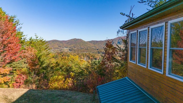 property view of mountains