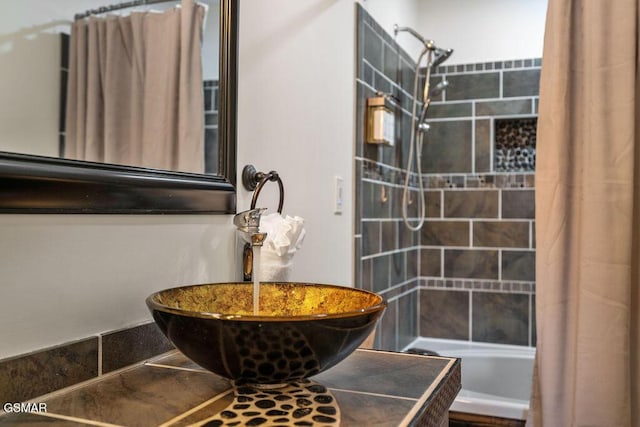 4822 White Pine Way, Sevierville, TN 37876 - bathroom with tiled shower / bath