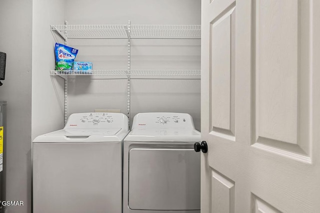 4822 White Pine Way, Sevierville, TN 37876 - washroom featuring washing machine and clothes dryer