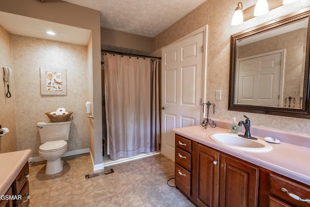 3012 Roaring Creek Way, Sevierville, TN 37862 - bathroom with vanity, a shower with curtain, and a textured ceiling