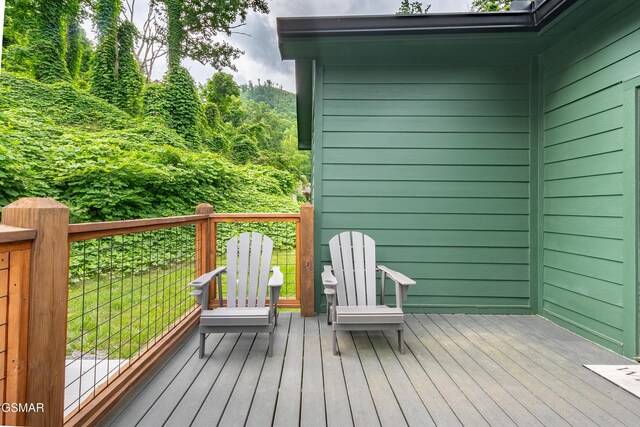 706 Kelly St, Gatlinburg, TN 37738 - view of wooden deck