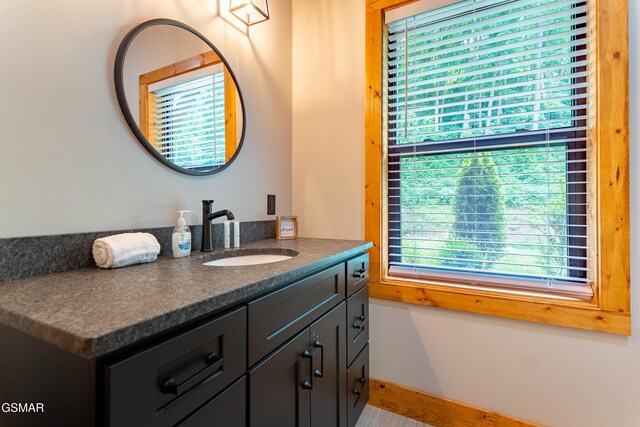 706 Kelly St, Gatlinburg, TN 37738 - bathroom with vanity