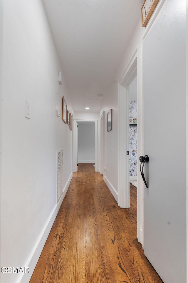 4325 San Juan Ln, Knoxville, TN 37914 - hall featuring wood finished floors and baseboards