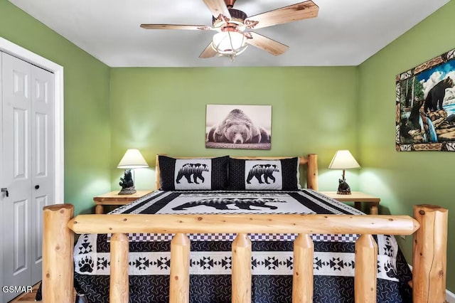 bedroom featuring a closet and ceiling fan