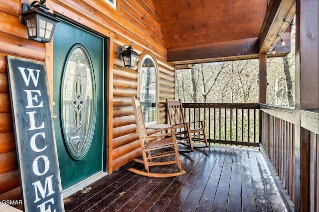 entrance to property with covered porch