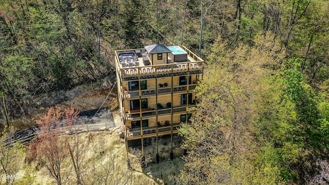 bird's eye view with a forest view