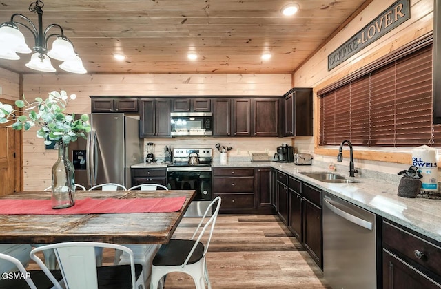 911 Osprey Way, Pigeon Forge, TN 37863 - photo 7