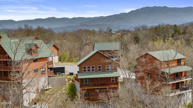 692 Stockton Dr, Sevierville, TN 37876 - view of mountain background