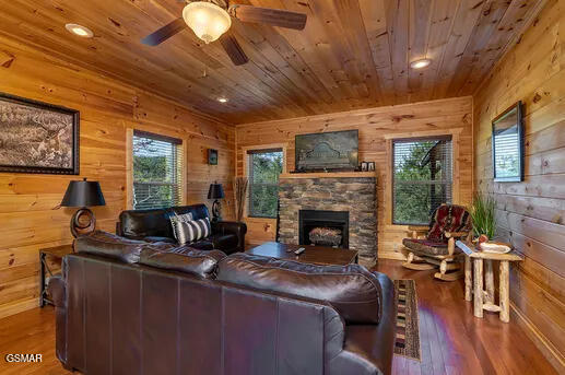 1340 Parkview Vista Way, Pigeon Forge, TN 37876 - photo 23