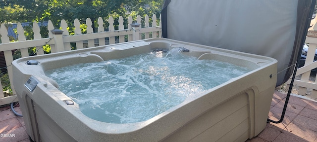 204 Hill St, Gatlinburg, TN 37738 - exterior view of a hot tub