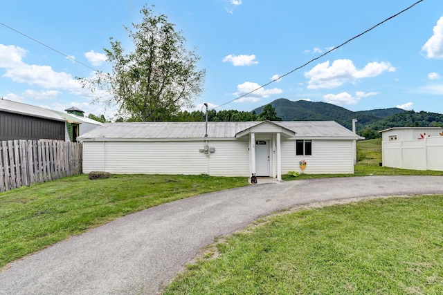 39693975 Wears Valley Rd, Sevierville, TN 37862 - view of front of house with a mountain view and metal roof