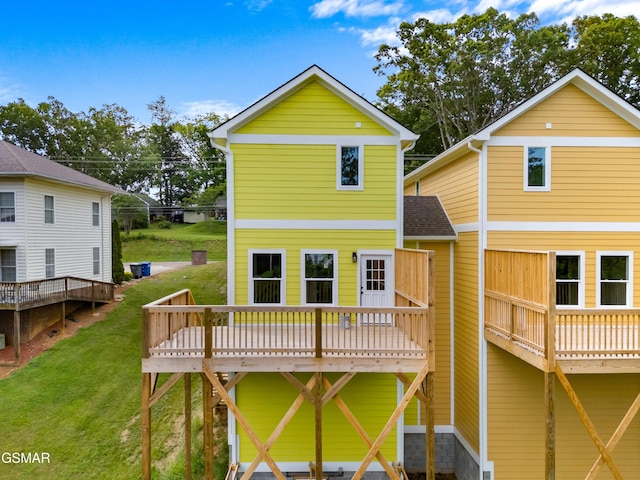 270B W Main St, Dandridge, TN 37725 - rear view of property featuring a deck and a yard