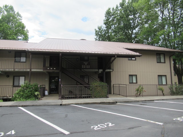 view of building exterior