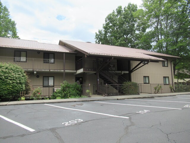 view of building exterior