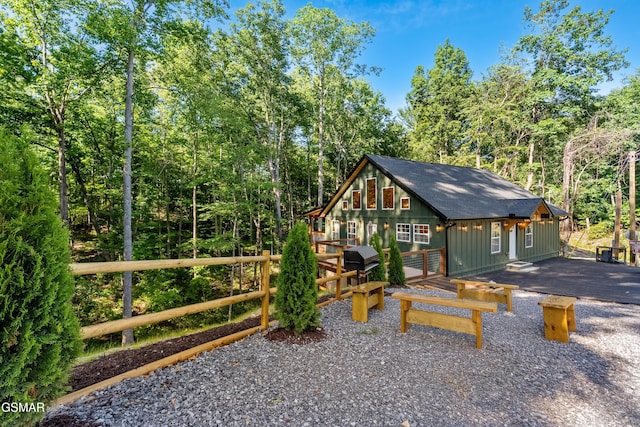 1504 Ginnys Trl, Sevierville, TN 37876 - view of front of house featuring board and batten siding