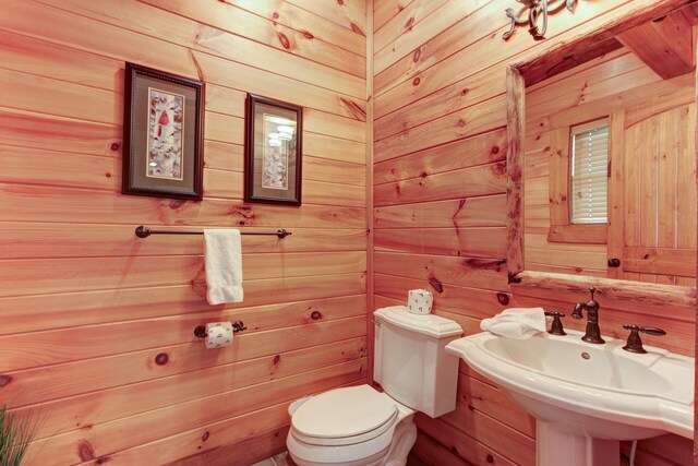 1716 Smoky Hills Dr, Gatlinburg, TN 37738