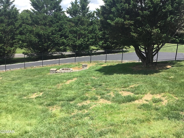 1018 Southwind Cir, Dandridge, TN 37725 - view of yard featuring a fire pit