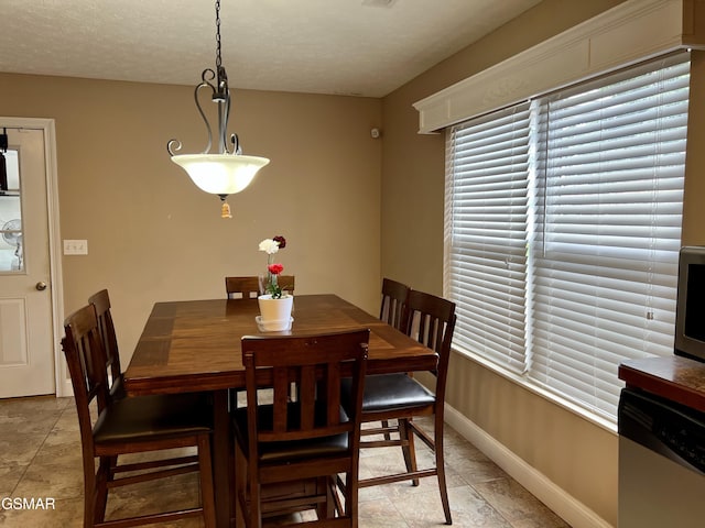 1018 Southwind Cir, Dandridge, TN 37725 - dining area featuring baseboards and light tile patterned flooring