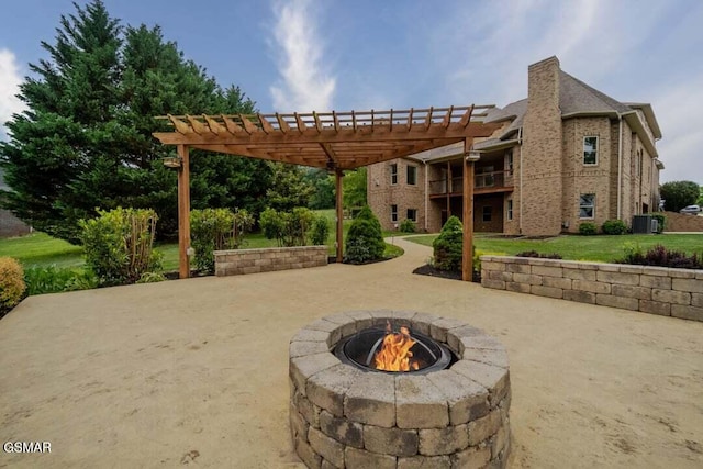 118 Luxury Ln, Dandridge, TN 37725 - view of community with an outdoor fire pit, a patio, a pergola, and a lawn
