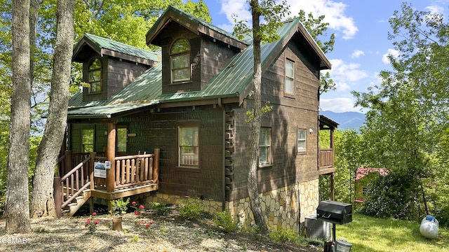 2126 Loafers Glory Way, Gatlinburg, TN 37738 - back of house featuring a deck and metal roof