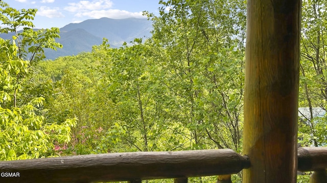 2126 Loafers Glory Way, Gatlinburg, TN 37738 - mountain view featuring a forest view