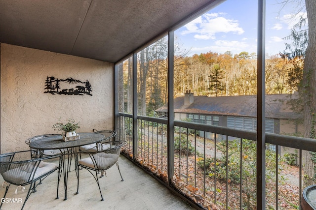 view of sunroom / solarium