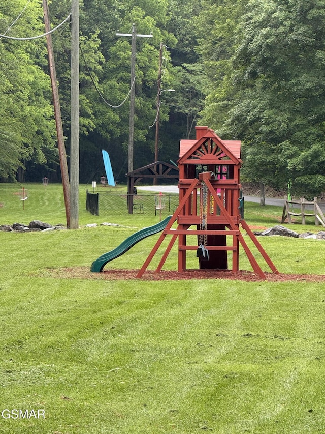 3114 Hatcher Top Rd, Sevierville, TN 37862 - view of play area featuring a lawn