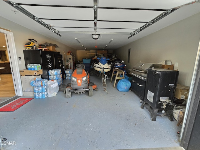708 Lakeside Ct, Dandridge, TN 37725 - garage with a garage door opener