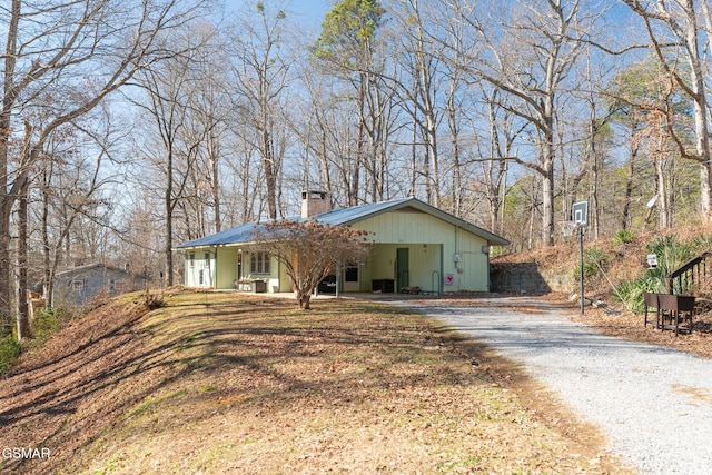 view of front of property