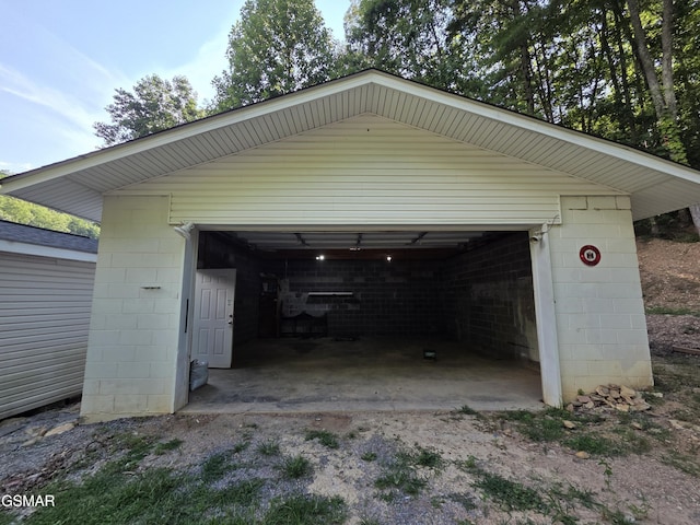 2865/2869 Happy Hollow Rd, Sevierville, TN 37862 - view of detached garage
