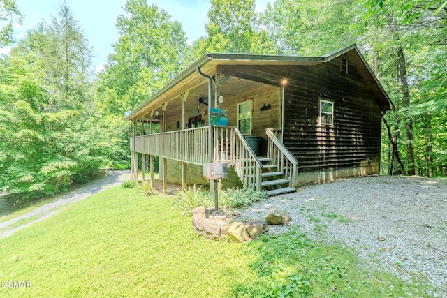 3078 Winding Way, Cosby, TN 37722 - view of front facade with ceiling fan, a front yard, and stairs