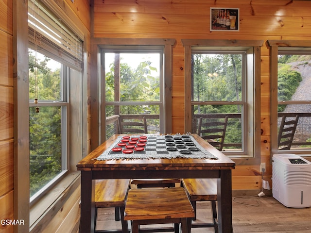 519 Edgewood Dr, Gatlinburg, TN 37738 - sunroom featuring a healthy amount of sunlight