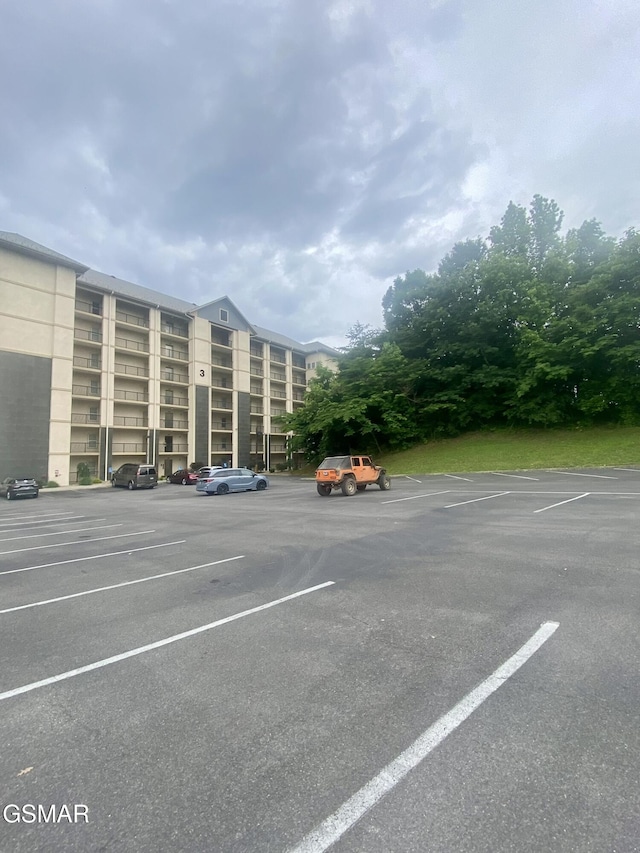 124 Plaza Dr Unit 3107, Pigeon Forge, TN 37863 - view of uncovered parking lot