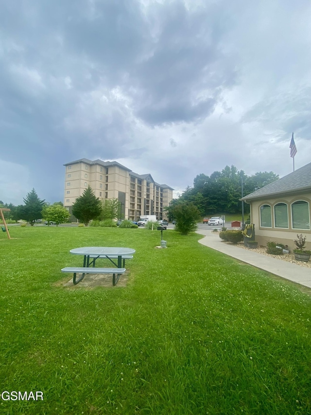124 Plaza Dr Unit 3107, Pigeon Forge, TN 37863 - view of community with a yard