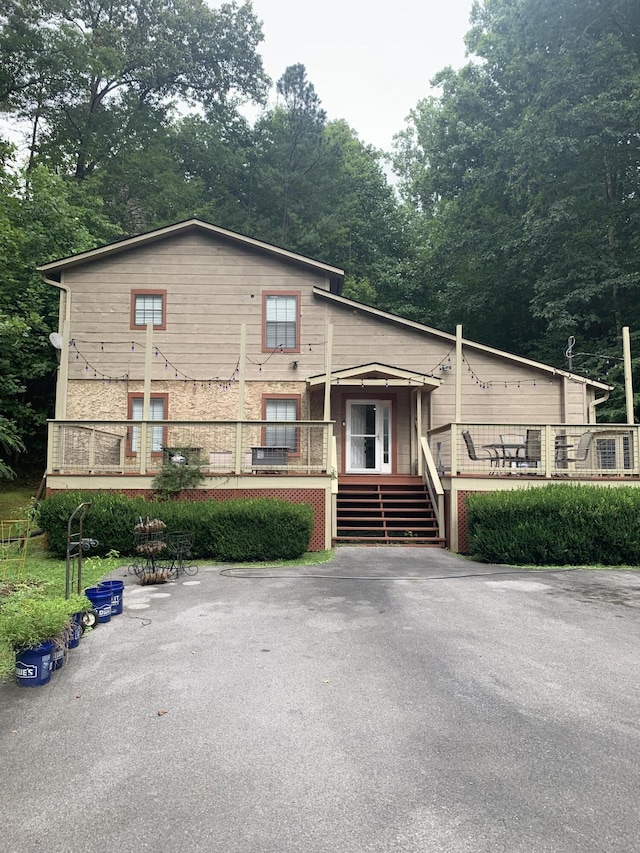 view of front of home