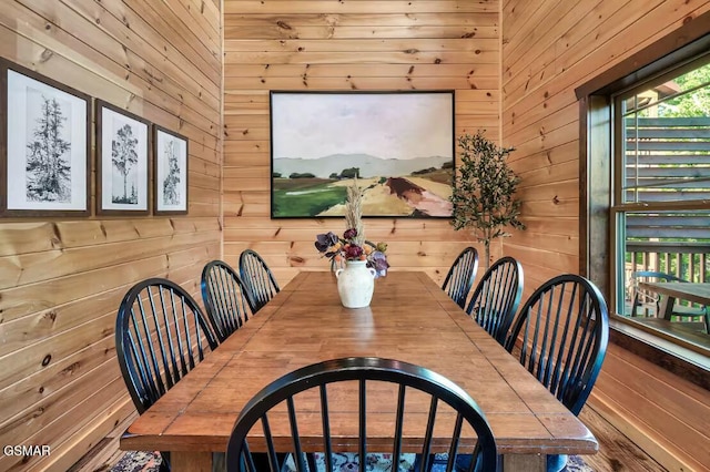 668 Stockton Dr, Sevierville, TN 37876 - dining room with wooden walls