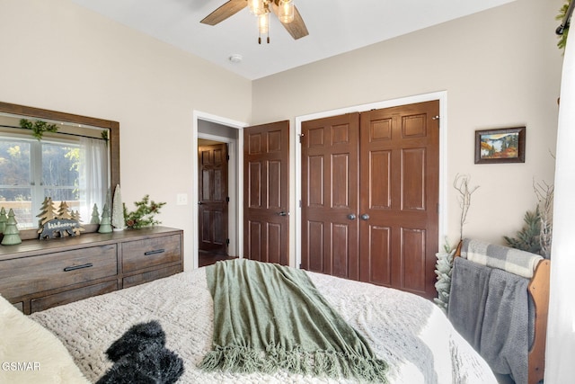 bedroom featuring ceiling fan