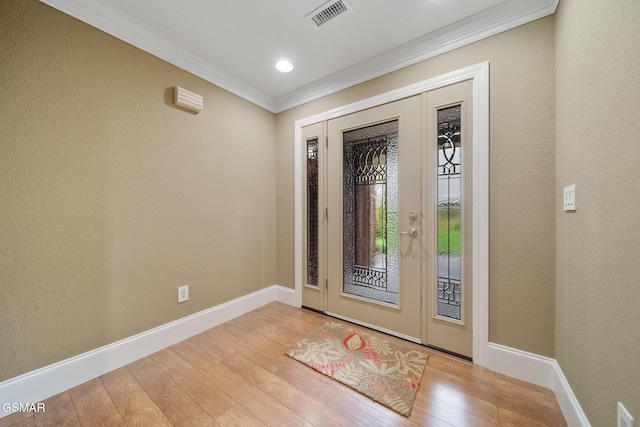 225 Piney Rd, Kodak, TN 37764 - entrance foyer with hardwood / wood-style floors, visible vents, crown molding, and baseboards
