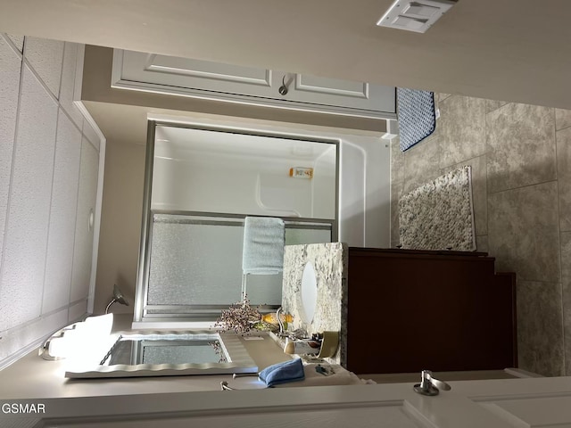 20 Brixton Ln, Crossville, TN 38555 - bathroom with visible vents