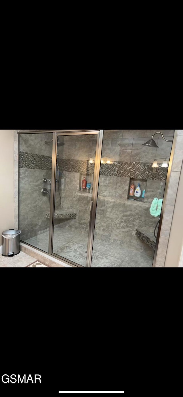 20 Brixton Ln, Crossville, TN 38555 - bathroom with a tile shower