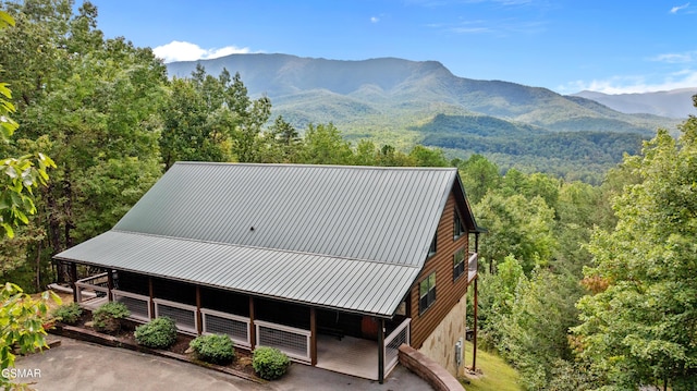 859 Pinnacle Vista Rd, Gatlinburg, TN 37738 - view of mountain background featuring a heavily wooded area