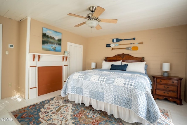 bedroom featuring ceiling fan