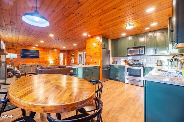 3859 Warden Branch Ln, Gatlinburg, TN 37738 - photo 13