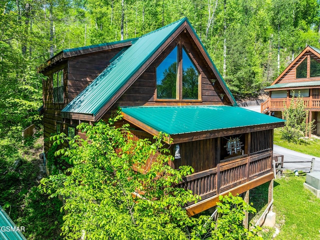 817 Eagle Cove Way, Gatlinburg, TN 37738 - back of property with a metal roof