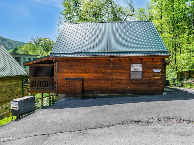 817 Eagle Cove Way, Gatlinburg, TN 37738 - view of garage
