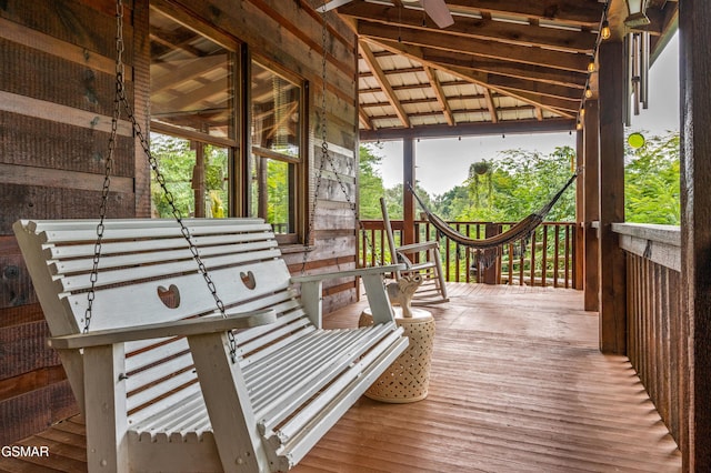 deck with ceiling fan