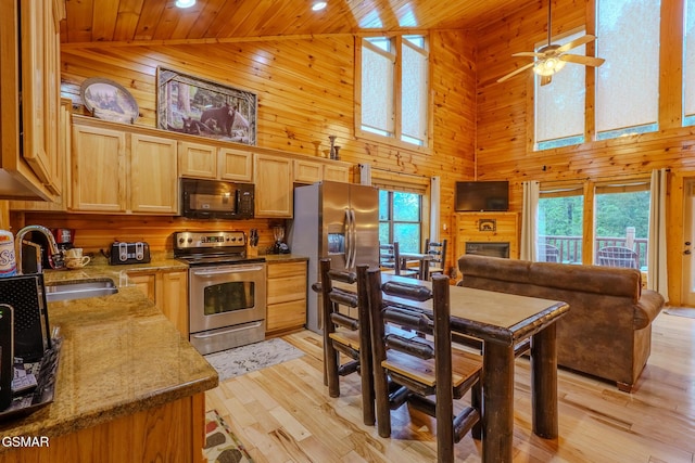 410 Maples Rd, Gatlinburg, TN 37738 - photo 2
