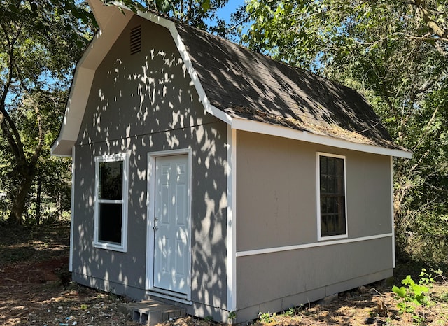 view of outbuilding