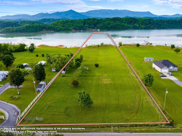 2605 Indian Creek Rd, Dandridge, TN 37725 - photo 2