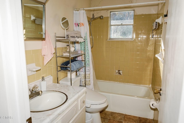 full bathroom featuring vanity, shower / bathtub combination with curtain, and toilet